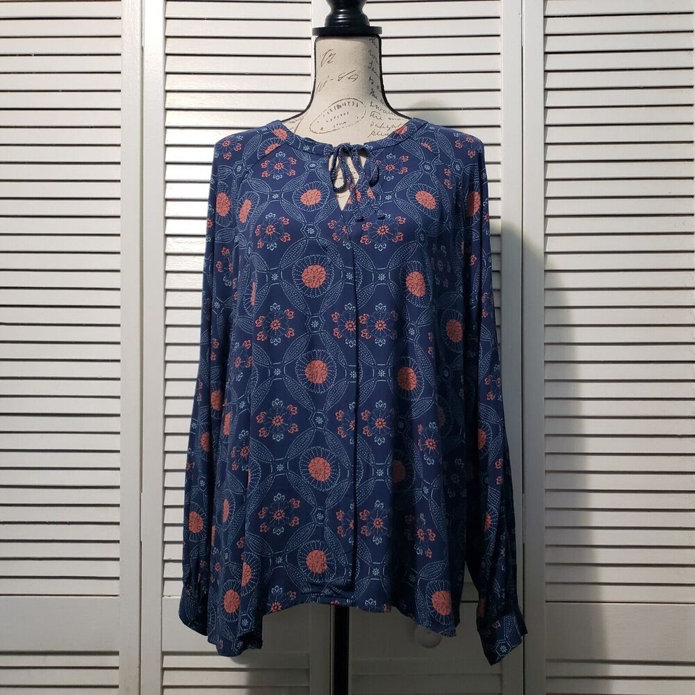 Dip Popover Blouse Women's 3X Blue Geometric Medallion Tie Neck Button Cuff Boho